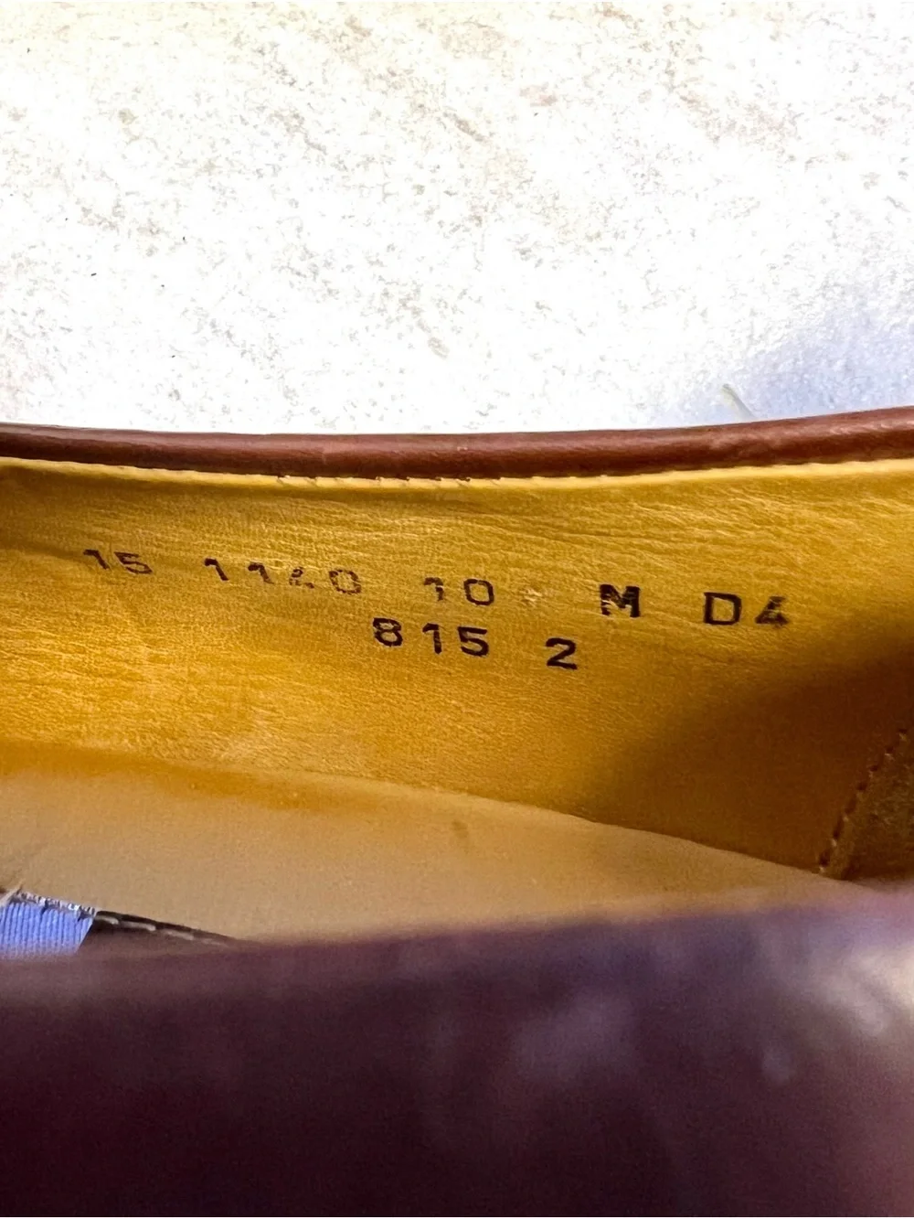 Johnston & Murphy Kiltie Tassel Loafer classic men's dress shoe full-grain 10M